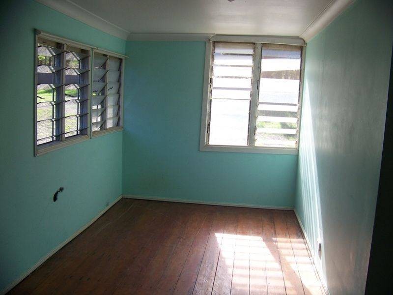 36 Scarborough Terrace, Macleay Island QLD 4184