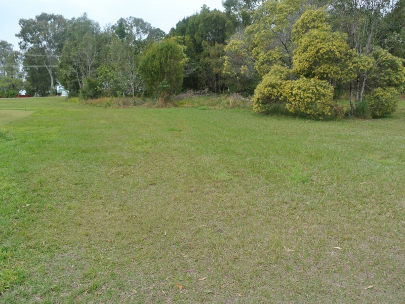 60 Scotts Road, Macleay Island QLD 4184