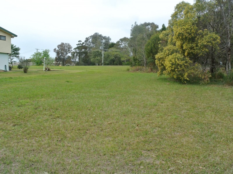 60 Scotts Road, Macleay Island QLD 4184