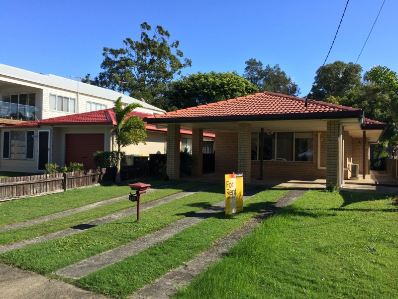 105 Torquay Road, Redland Bay QLD 4165
