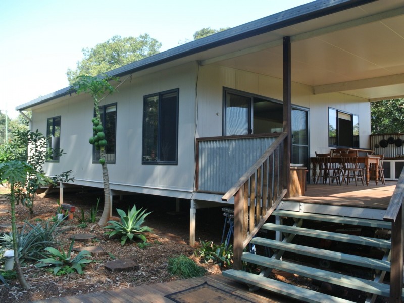 17 Frenchem Terrace, Macleay Island QLD 4184