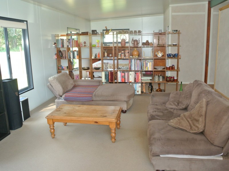 17 Frenchem Terrace, Macleay Island QLD 4184