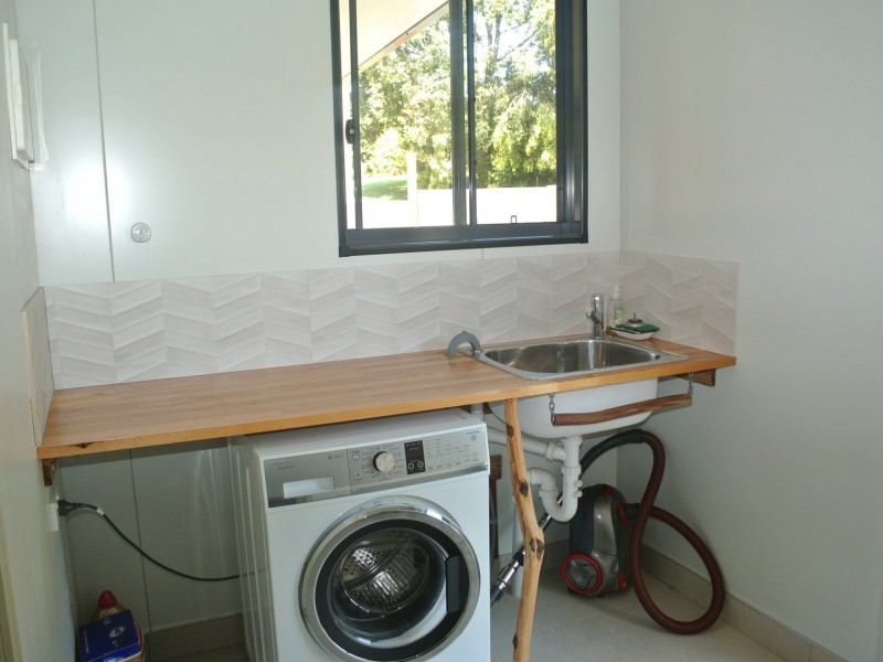 17 Frenchem Terrace, Macleay Island QLD 4184