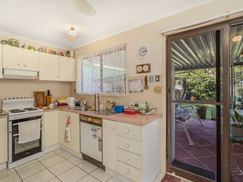 76 Main Street, Redland Bay QLD 4165