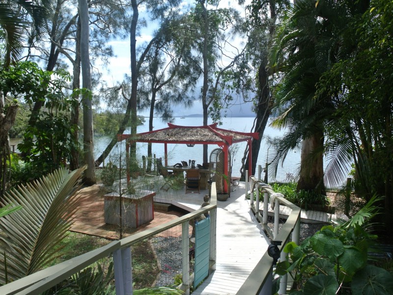 94 Timothy Street, Macleay Island QLD 4184
