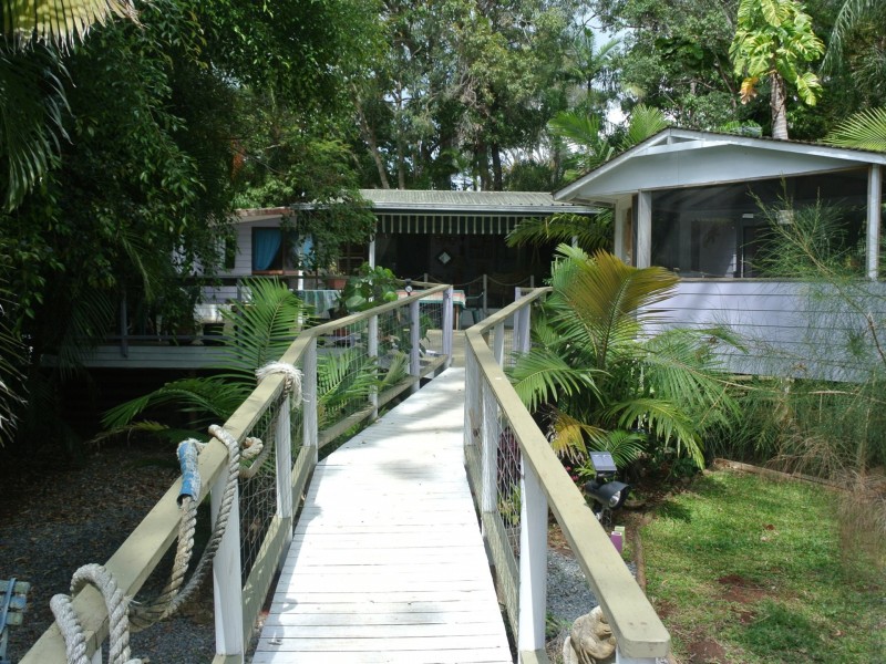 94 Timothy Street, Macleay Island QLD 4184