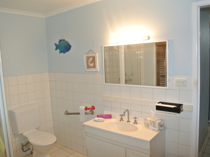 94 Timothy Street, Macleay Island QLD 4184