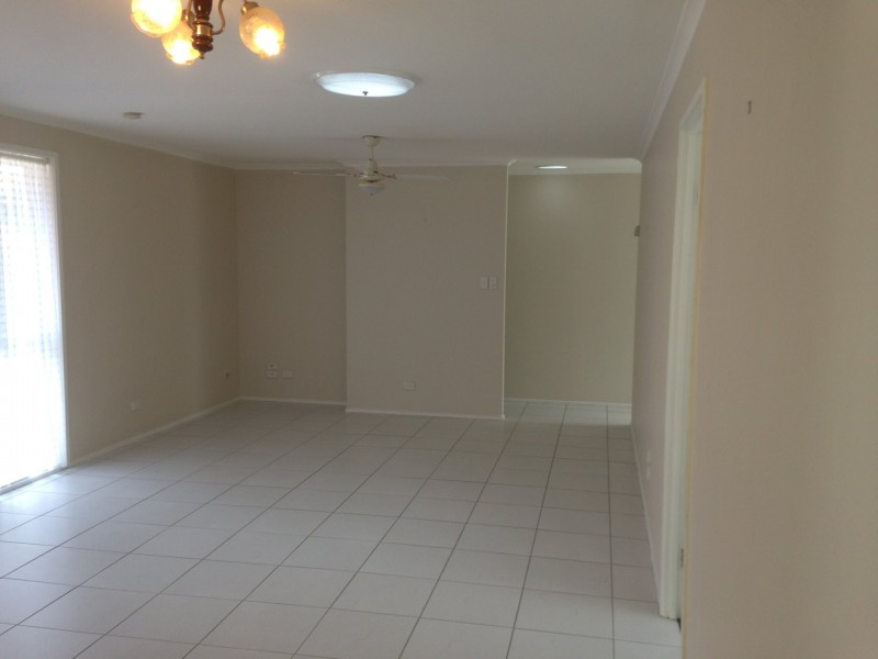 42 Broadwater Terrace, Redland Bay QLD 4165