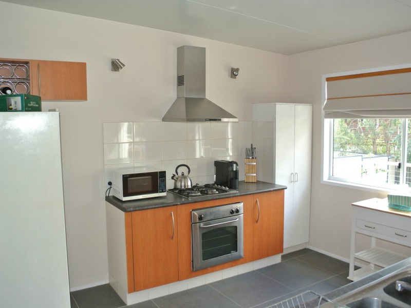 47 Scotts Road, Macleay Island QLD 4184