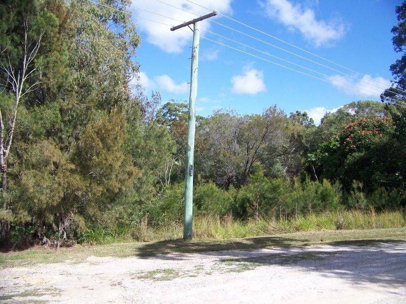 27 Ashton Street, Macleay Island QLD 4184