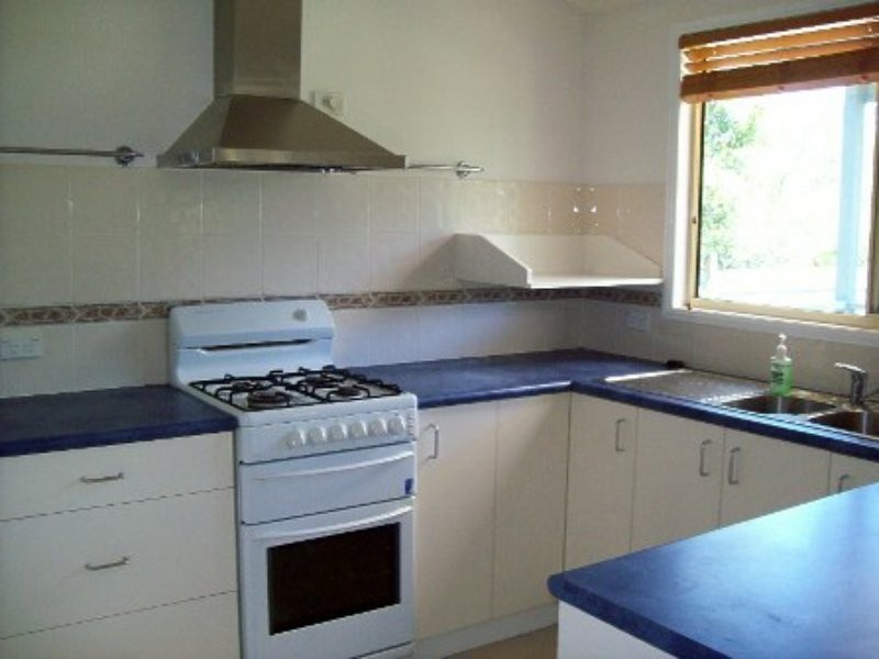 78 Hastings Terrace, Macleay Island QLD 4184