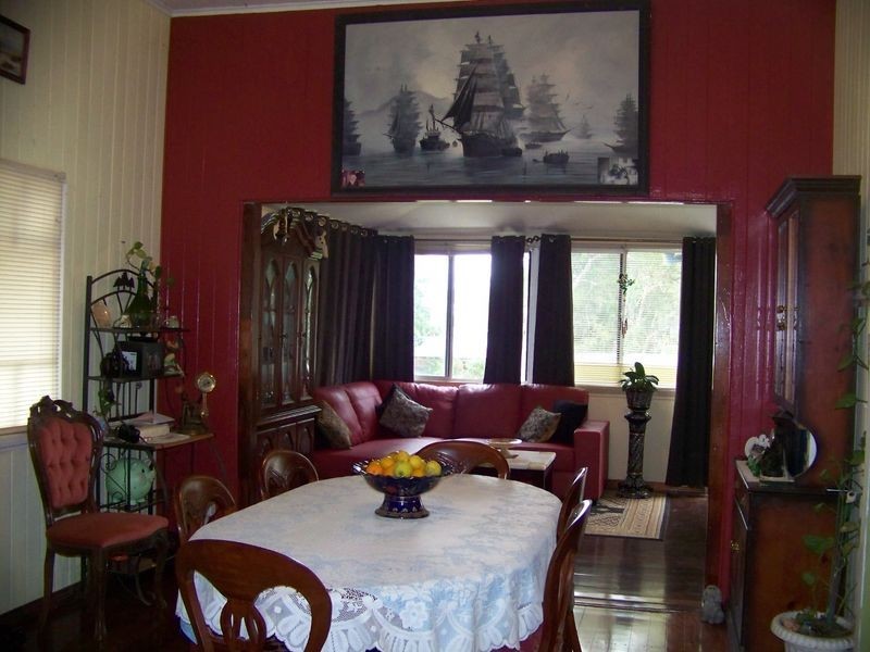 18 Panaroo Street, Macleay Island QLD 4184