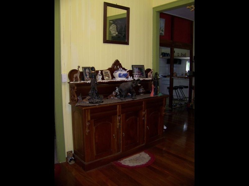 18 Panaroo Street, Macleay Island QLD 4184