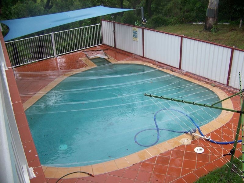 4 Cotton Tree Ave, Macleay Island QLD 4184