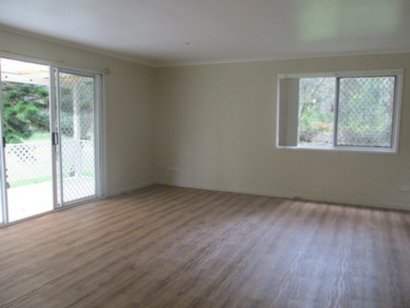 80 High Central Road, Macleay Island QLD 4184