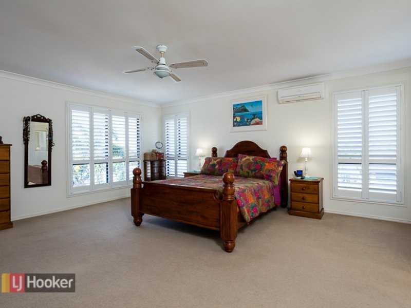 72 Penzance Drive, Redland Bay QLD 4165