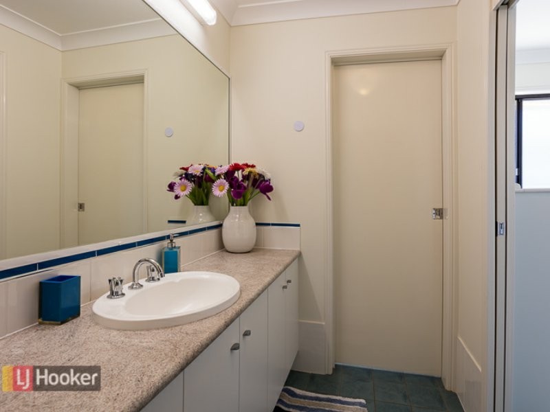 72 Penzance Drive, Redland Bay QLD 4165