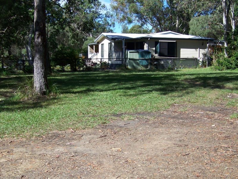 52 Cooee, Macleay Island QLD 4184