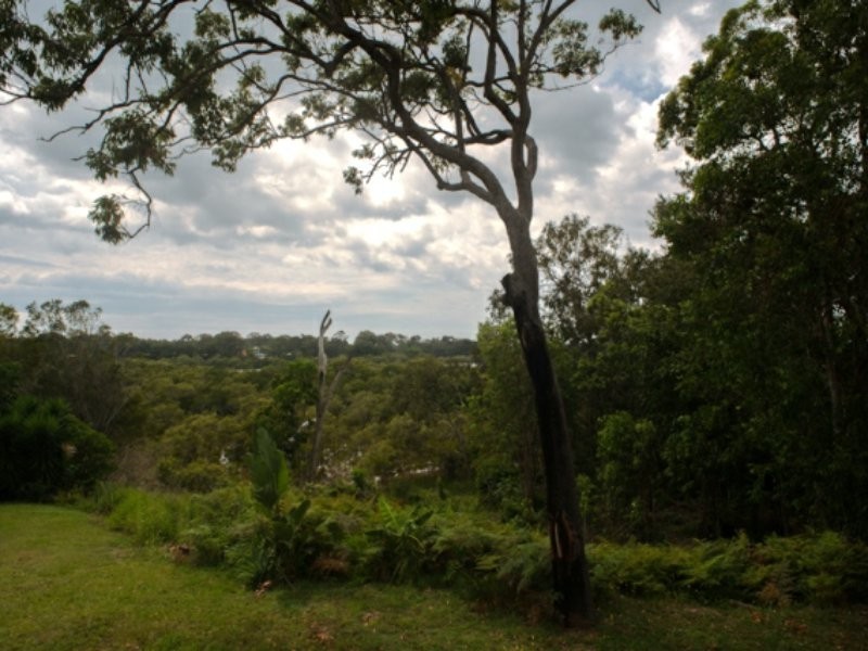 18 Cowes Street, Macleay Island QLD 4184