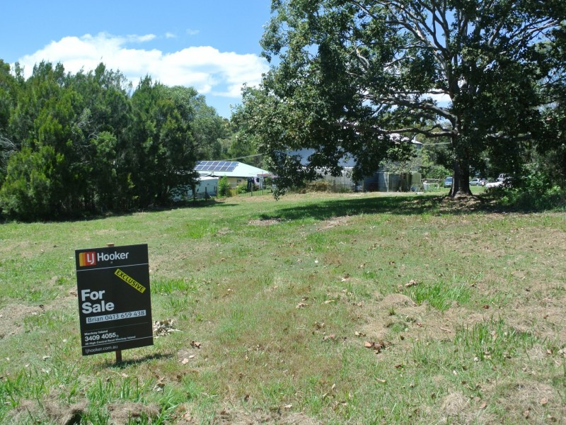 30 Pelican Street, Macleay Island QLD 4184