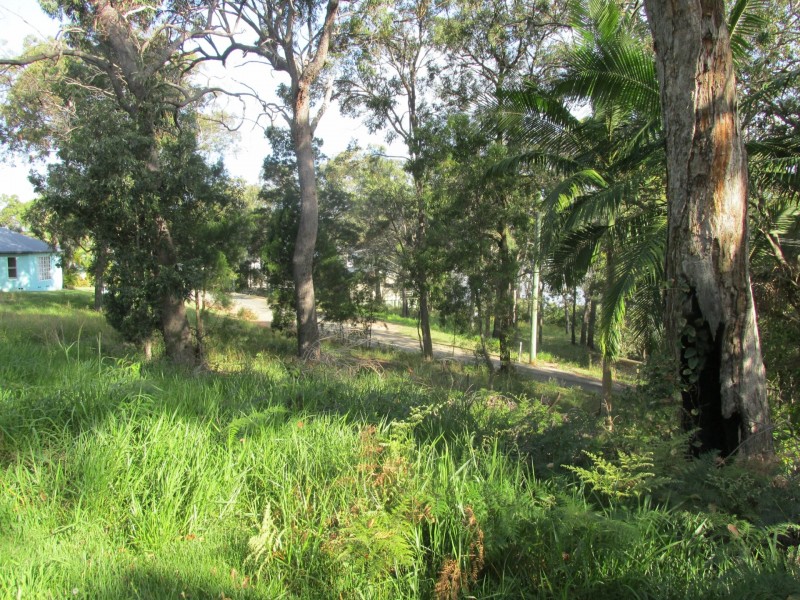 74 Beelong Street, Macleay Island QLD 4184