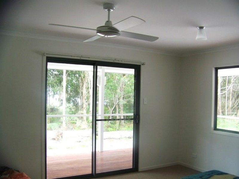 54 Coast Road, Macleay Island QLD 4184