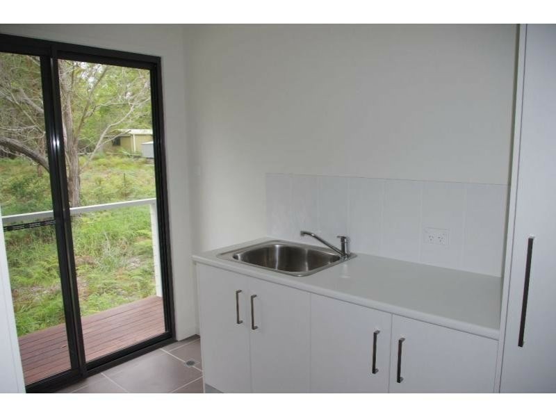 54 Coast Road, Macleay Island QLD 4184