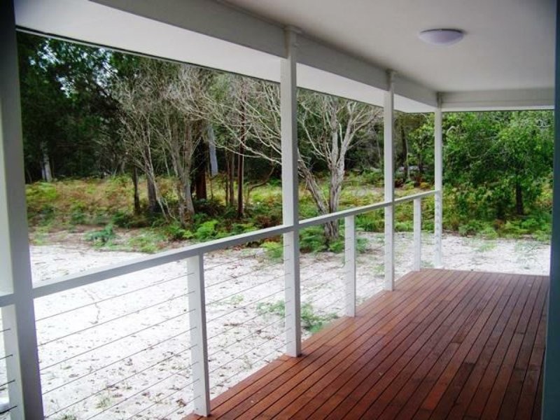 54 Coast Road, Macleay Island QLD 4184