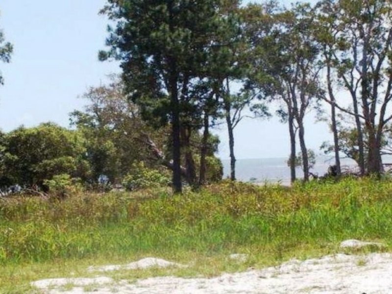 54 Coast Road, Macleay Island QLD 4184