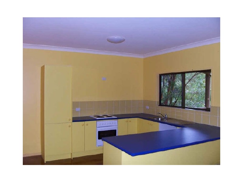 40 Piccaninny Street, Macleay Island QLD 4184