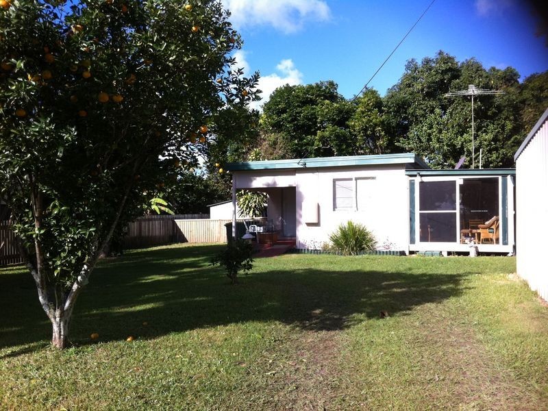 29 Charles Terrace, Macleay Island QLD 4184