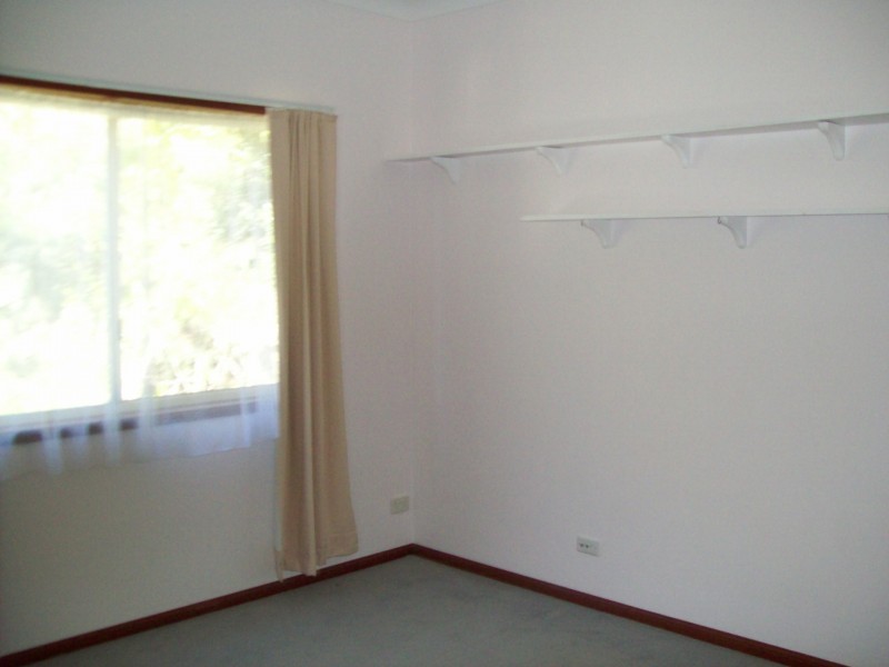 5-9 Weeroona Ave, Macleay Island QLD 4184