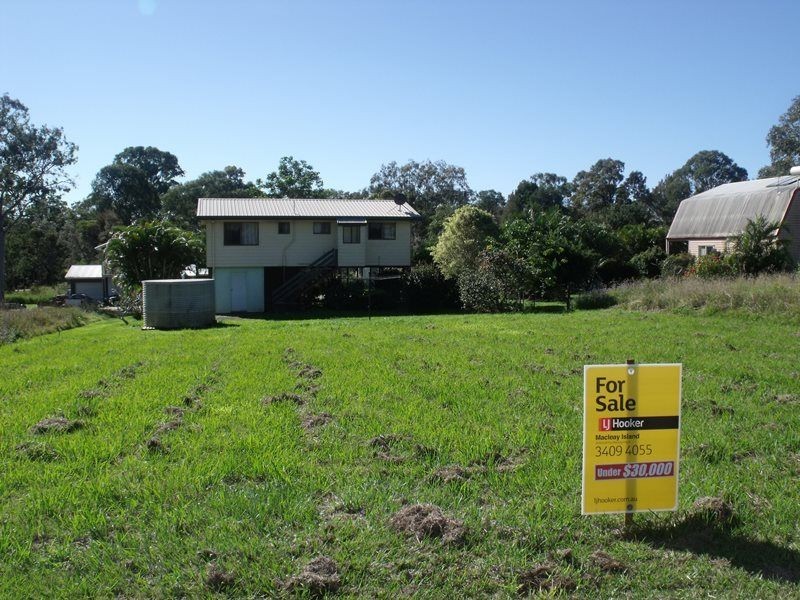 55 Camena Street, Macleay Island QLD 4184