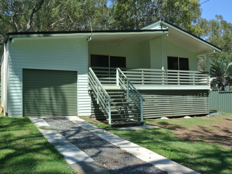 10 Tukkeri Street, Macleay Island QLD 4184