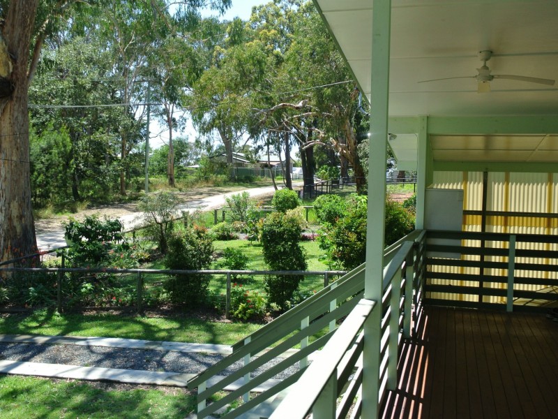 10 Tukkeri Street, Macleay Island QLD 4184