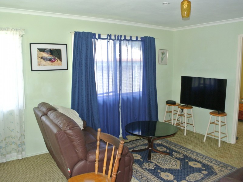 9 Dalpura Street, Macleay Island QLD 4184