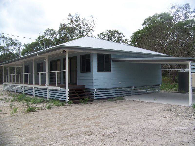 54 Coast Road, Macleay Island QLD 4184