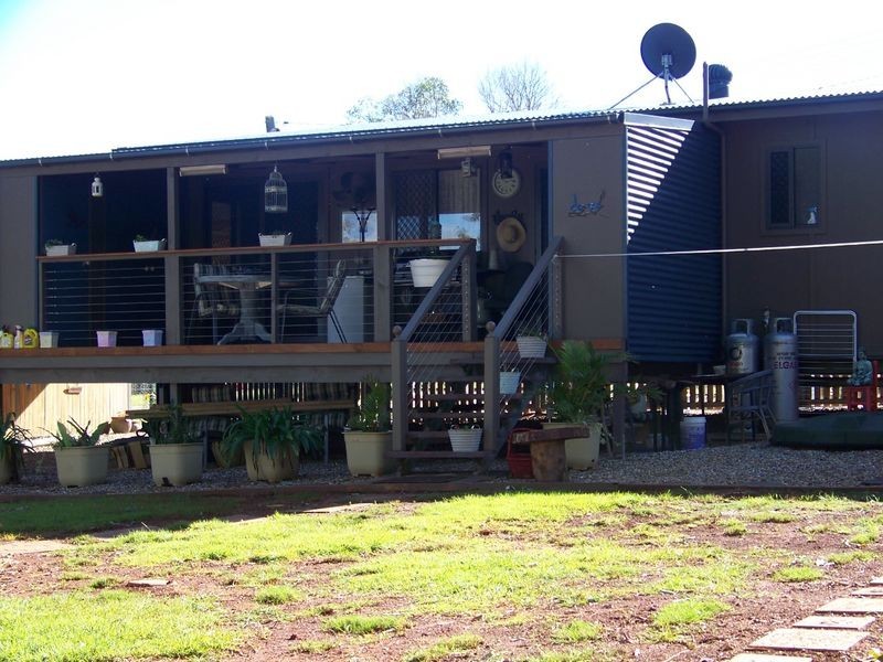 18 Cooee Cres, Macleay Island QLD 4184