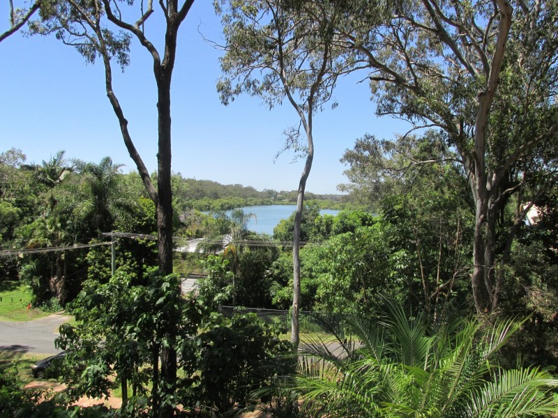 7 – 9 Cotton Tree Avenue, Macleay Island QLD 4184