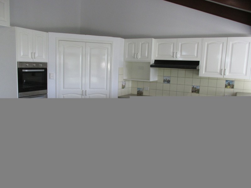 7 – 9 Cotton Tree Avenue, Macleay Island QLD 4184