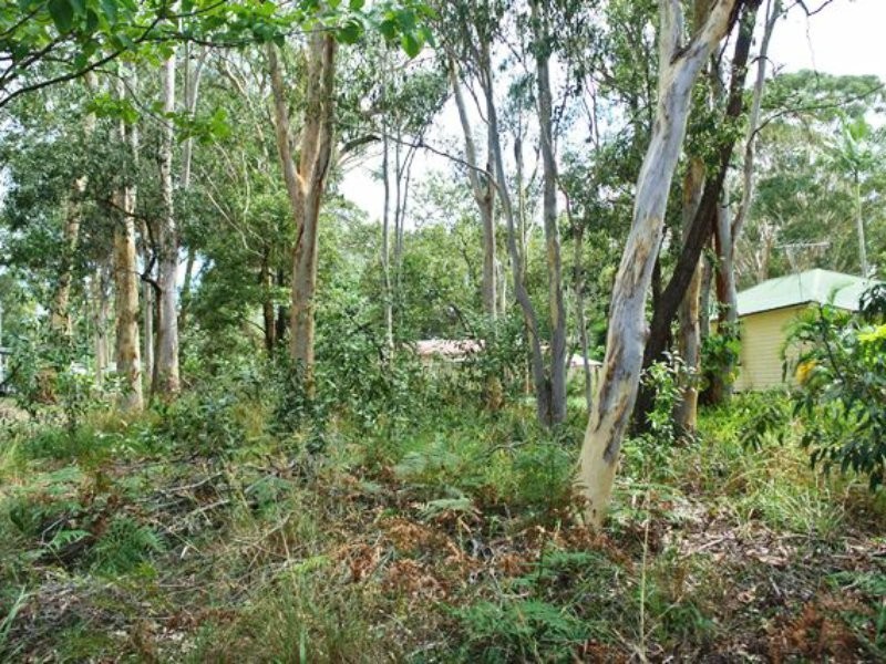 6 Warama Street, Macleay Island QLD 4184