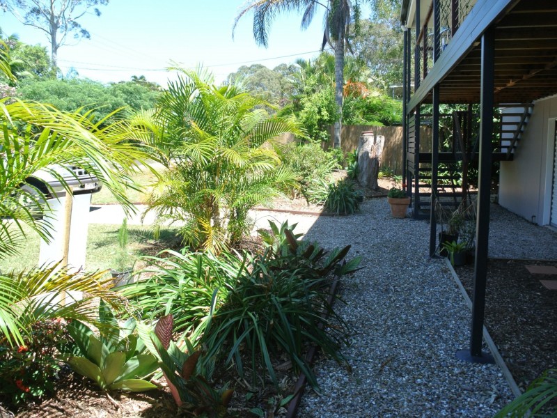 39 Western Road, Macleay Island QLD 4184