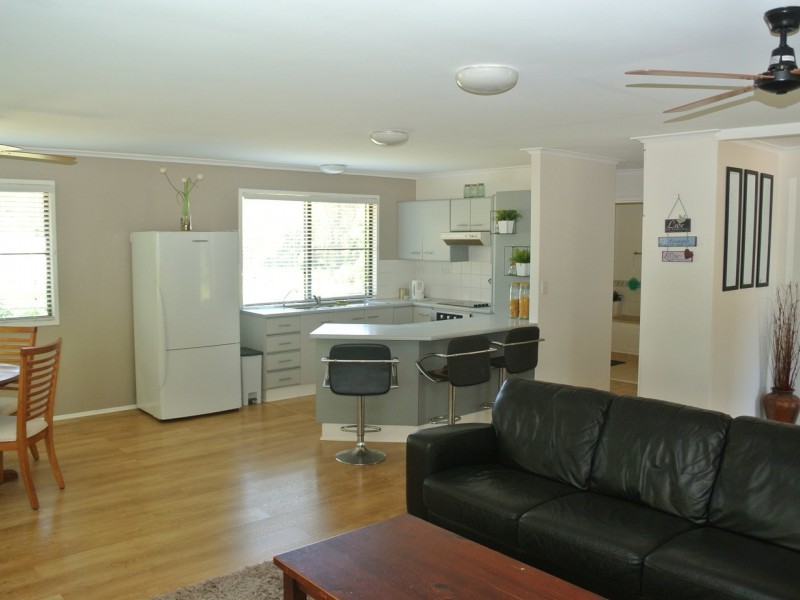 39 Western Road, Macleay Island QLD 4184