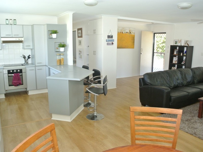 39 Western Road, Macleay Island QLD 4184