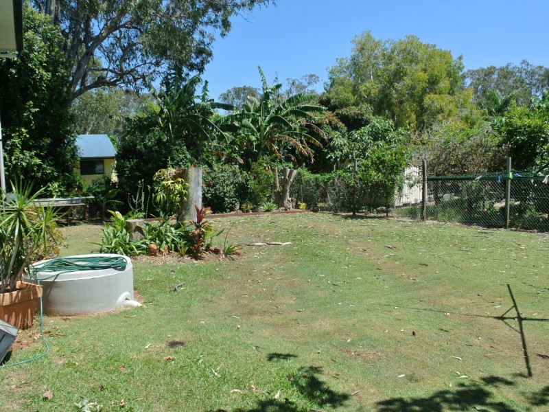 39 Western Road, Macleay Island QLD 4184