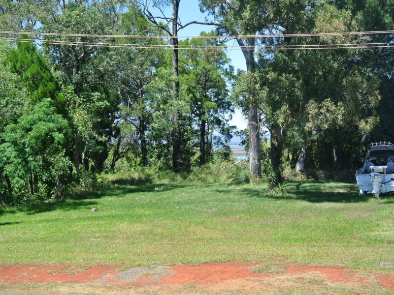 39 Western Road, Macleay Island QLD 4184