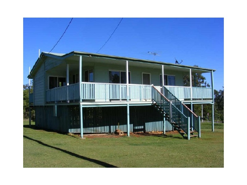 23 Blue Water Cr, Macleay Island QLD 4184