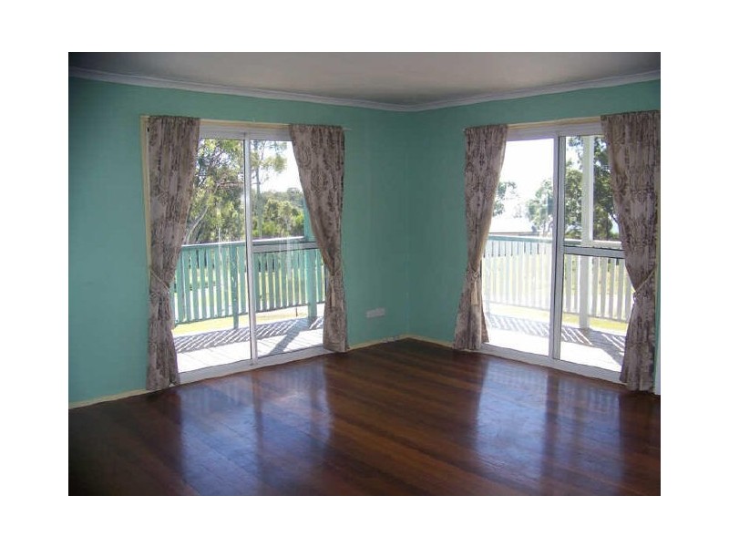 23 Blue Water Cr, Macleay Island QLD 4184