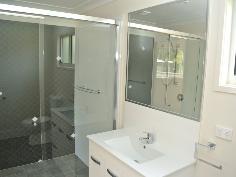 3 Dalpura Street, Macleay Island QLD 4184