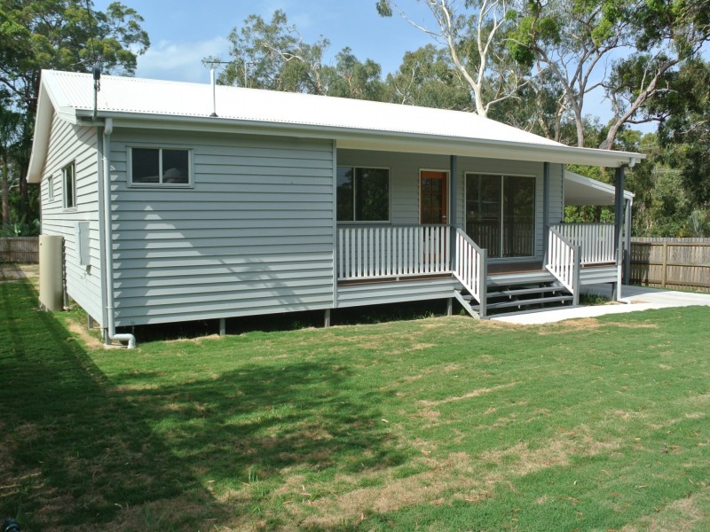3 Dalpura Street, Macleay Island QLD 4184